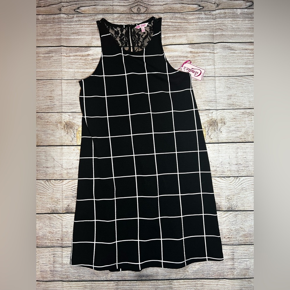 NWT Candie’s Shift Dress